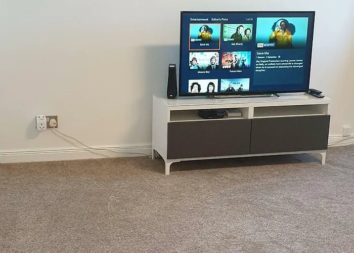 The Beach Apartment, Near Outlander Location