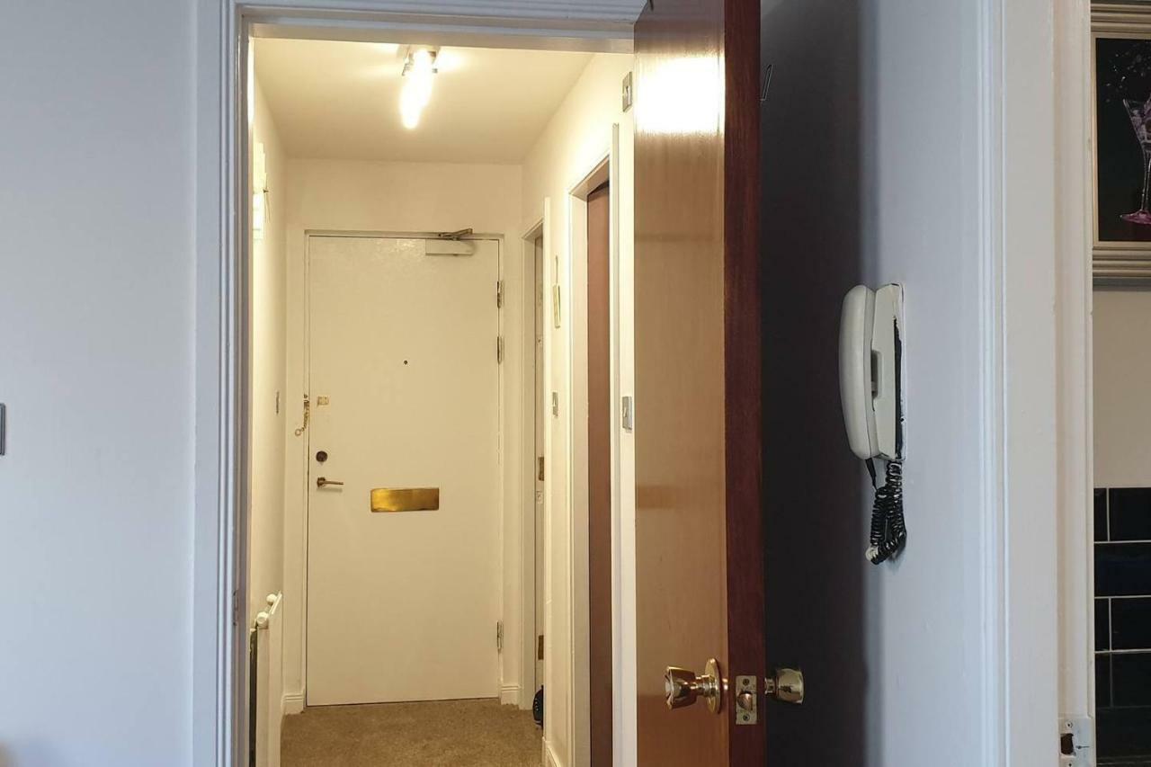 The Apartment, Near Outlander Location Apartment Kirkcaldy